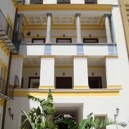 Alloro 2 Apartment *
